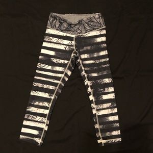 Lululemon Cropped Leggings - Size 4